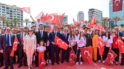 İzmir’de 19 Mayıs Atatürk’ü Anma, Gençlik ve Spor Bayramı kutlamaları