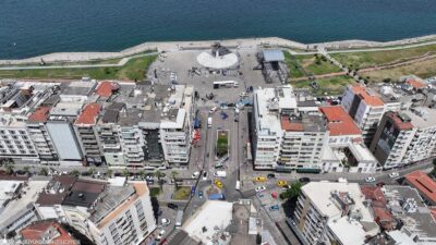 İzmir Büyükşehir Belediyesi Kordon’da denize açılan beş sokakta araç ve