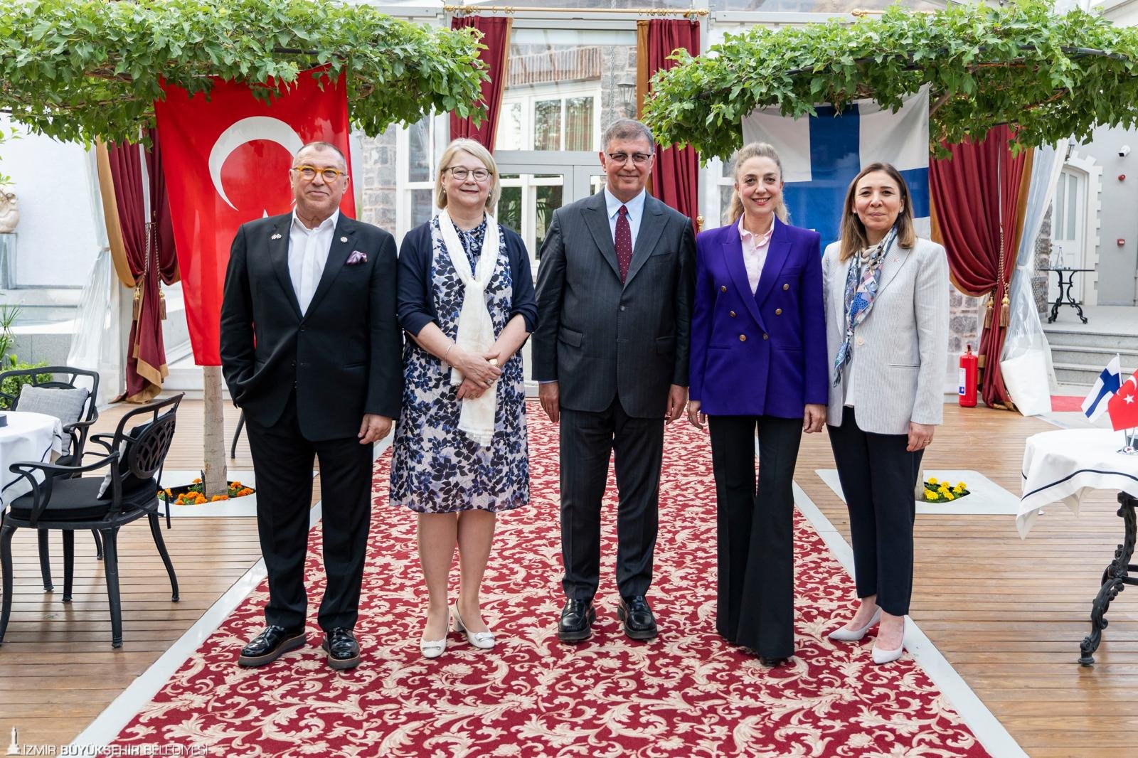 İzmir Büyükşehir Belediye Başkanı Dr. Cemil Tugay, Finlandiya Büyükelçiliği’nin resepsiyonuna