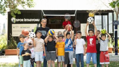 İzmir Büyükşehir Belediyesi kentteki spor istasyonlarının ikincisini Bornova Aşık Veysel