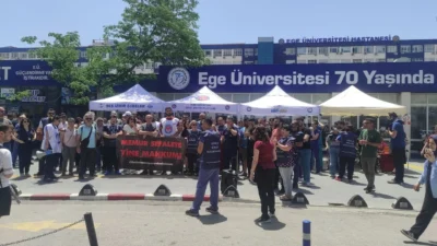 Ege Üniversitesi Hastanesinde sağlık emekçileri ücret ödemeleri için iki gün