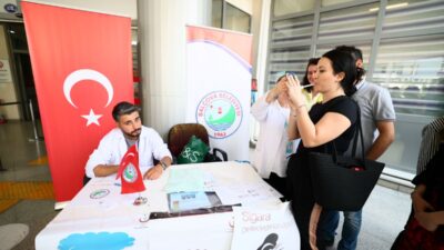 Balçova'da belediye personelinin sağlıklı yaşam ve sigarayı bırakma konusunda bilinçlenmesini
