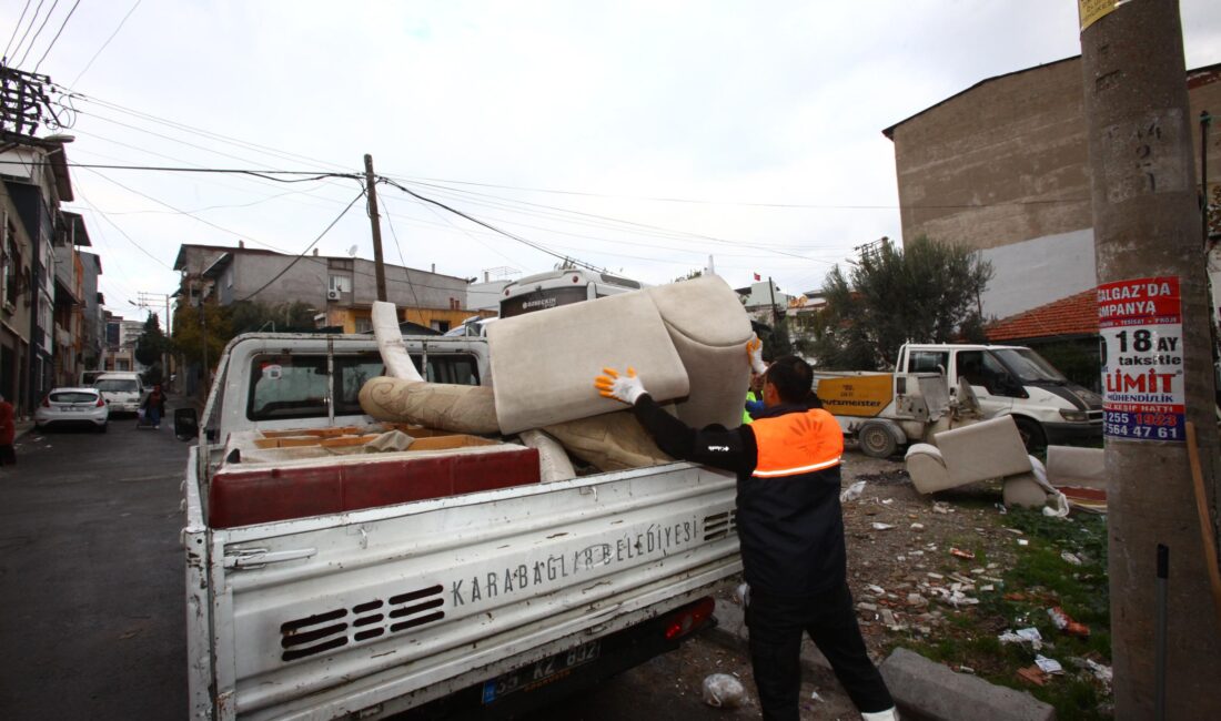 Karabağlar Belediyesi, çevre kirliliğini önlemek amacıyla eski mobilya ve bahçe