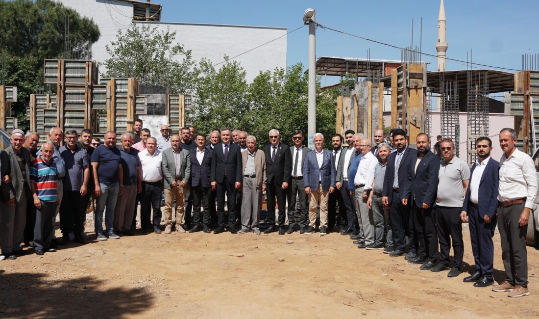 Kemalpaşa Belediye Başkanı Mehmet Türkmen, talepleri doğrudan dinlemek ve sorunları