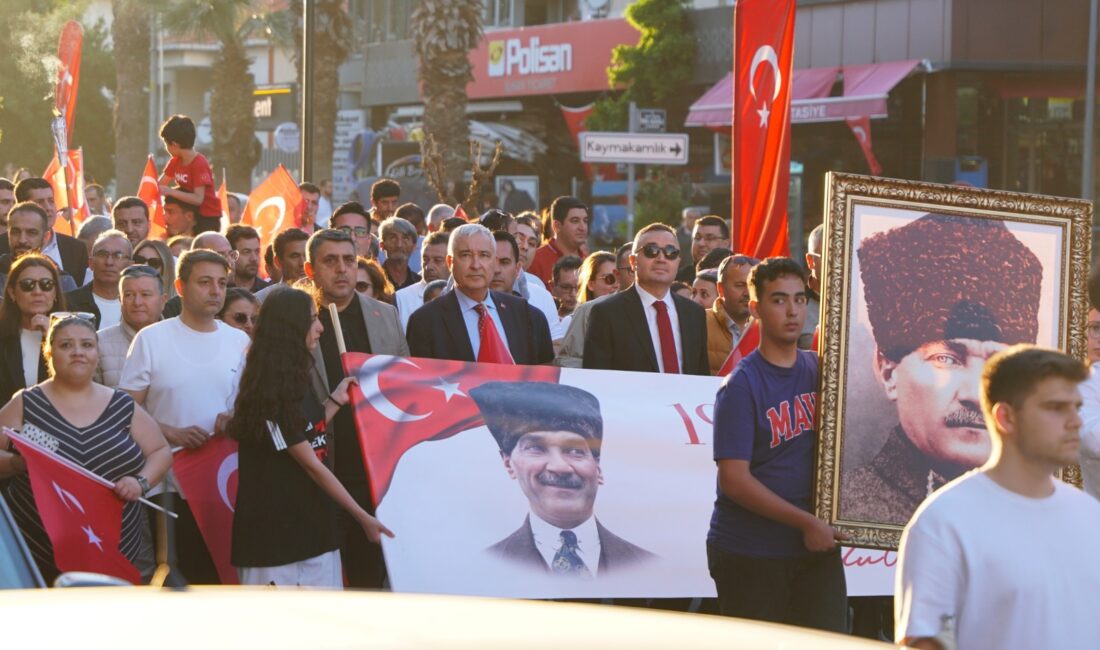 Kemalpaşa’da 19 Mayıs Atatürk'ü Anma, Gençlik ve Spor Bayramı, yüzlerce