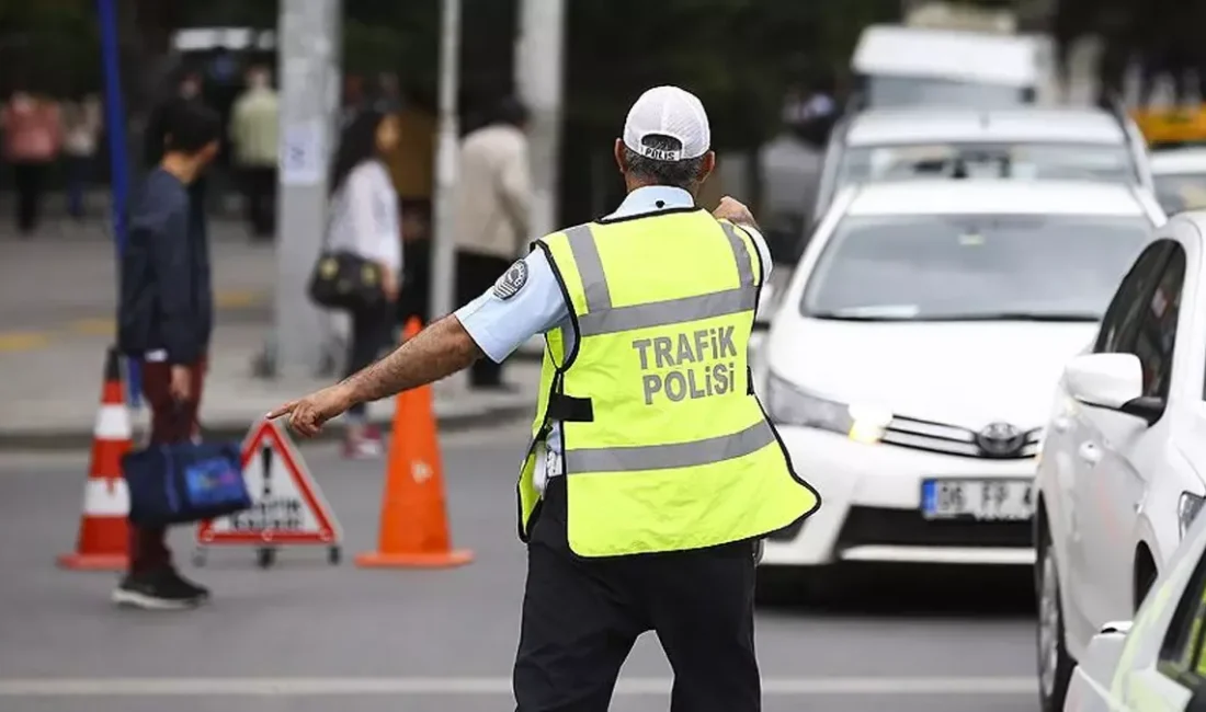 Trafik suçları için yeni dönem: Artık hapis cezası uygulanacak Adalet Bakanı Yılmaz Tunç, Ceza İnfaz Kanunu’nda köklü değişiklikleri duyurdu.