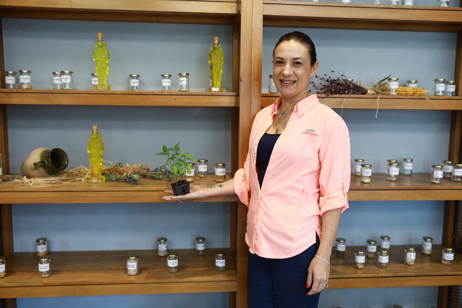 Buca Belediyesi’nin serasında yaşanan sabotajın ardından Efes Selçuk Belediyesi’nden anlamlı