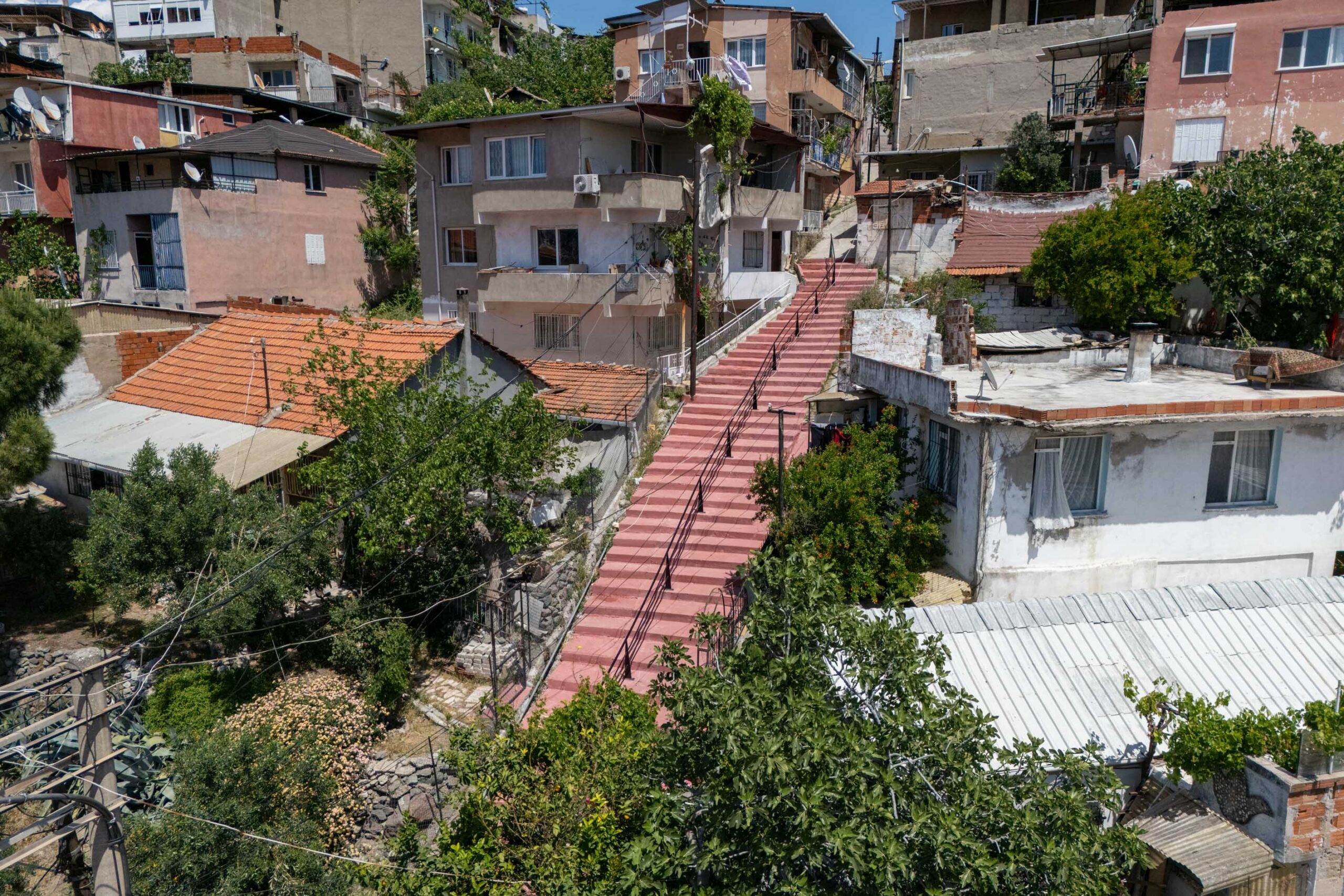 Buca Belediye Başkanı Mimar Görkem Duman’ın mahalle ziyaretlerinin ardından çözüm