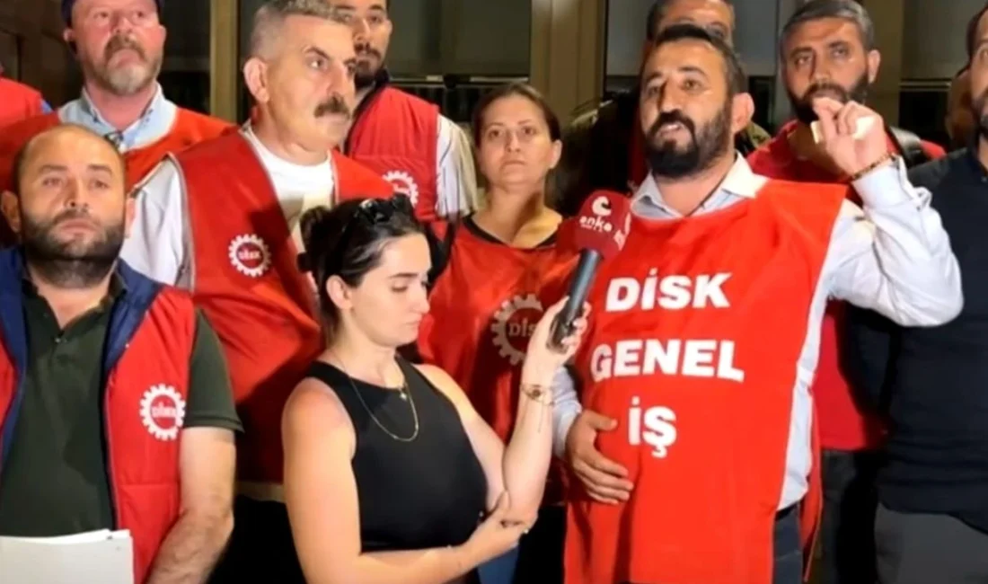 İzmir Büyükşehir’de yeni kriz kapıda: ‘2 milyar TL daha kesilecek’ iddiası İzmir Büyükşehir Belediyesi'ne SGK prim borçları nedeniyle yapılan 6 milyar