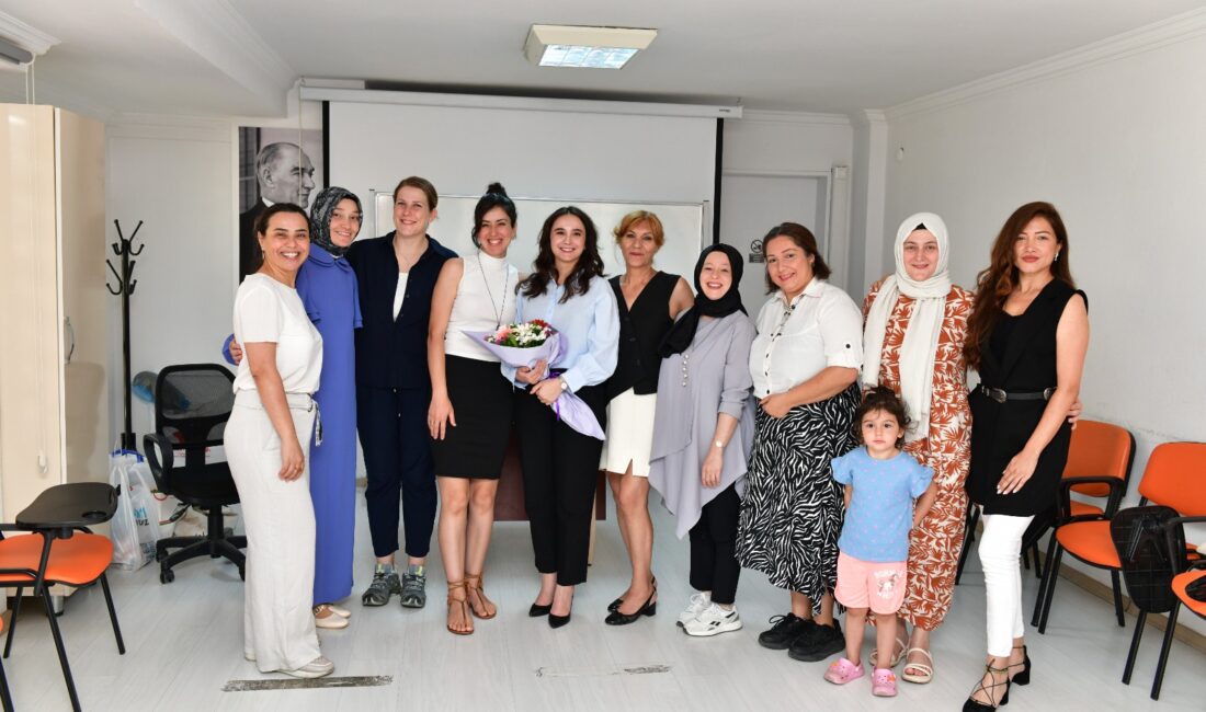 Çiğli’de kadına faydalı destek: Kursiyerler sertifikalarını aldı Çiğli Belediyesi, kadınların kişisel gelişimine yönelik çalışmalarını aralıksız sürdürüyor. Yıl
