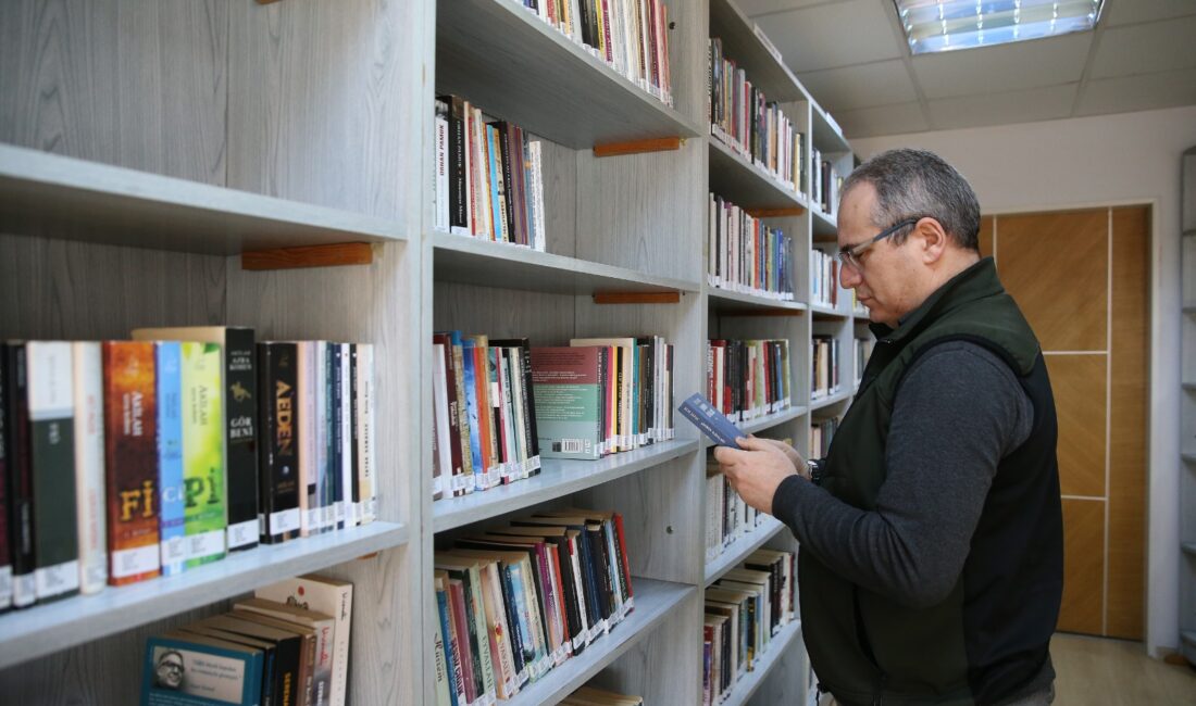 Karşıyaka Belediyesi, ilçe genelindeki kütüphane hizmetlerinde bir kolaylık sağladı. Güncellenen