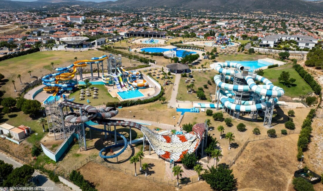 Çeşme Oasis Aquapark’ta “su tasarrufu” kararı: Bu yaz kapılar kapalı kalacak! İzmir Büyükşehir, su kaybını gerekçe göstererek Çeşme Oasis Aquapark’ı 2025