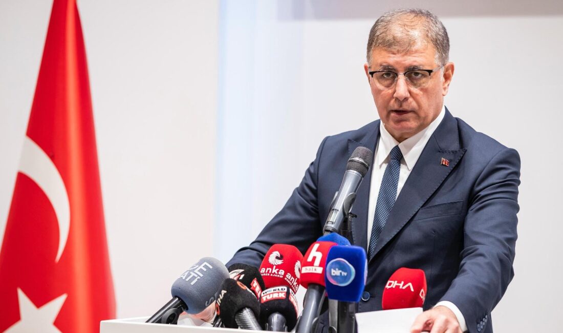 Başkan Tugay’dan kurultay davası yorumu: Bağımsızlık, gelecek, özgürlük her şey adaletle vardır İzmir Büyükşehir Belediye Başkanı Dr. Cemil Tugay, Cumhuriyet Halk Partisi’nin