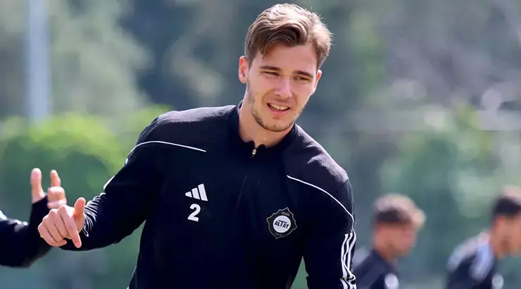 3. Lig'e düşen Altay’da alacak krizi büyüyor. Altyapıdan yetişen genç