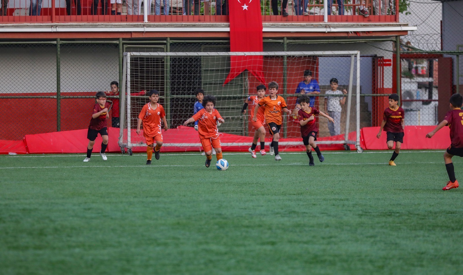 Bayraklı'da yaşayan çocukların heyecanla beklediği yaz spor okulları, 30 Haziran’da