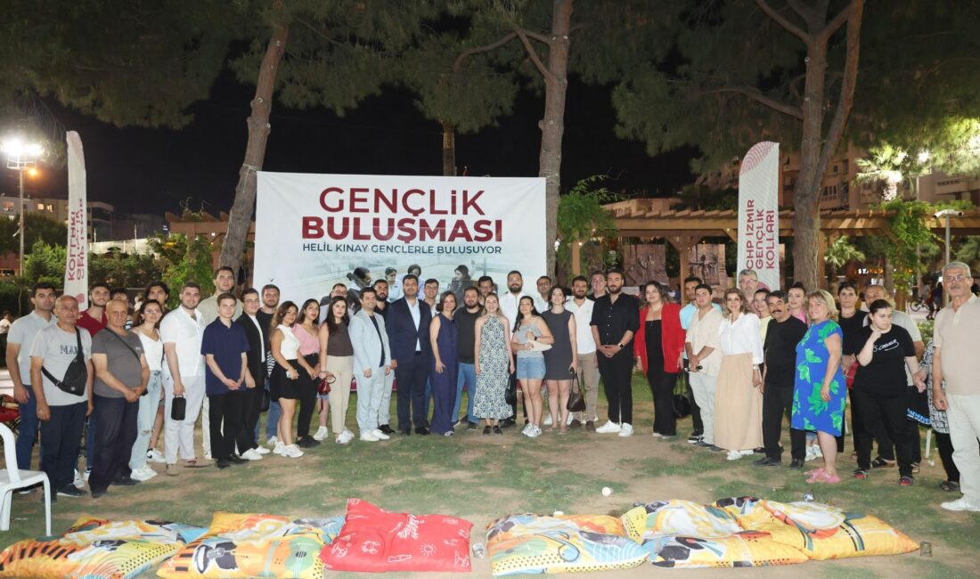 Karabağlar Belediye Başkanı Helil Kınay, CHP İzmir İl Gençlik Kolları
