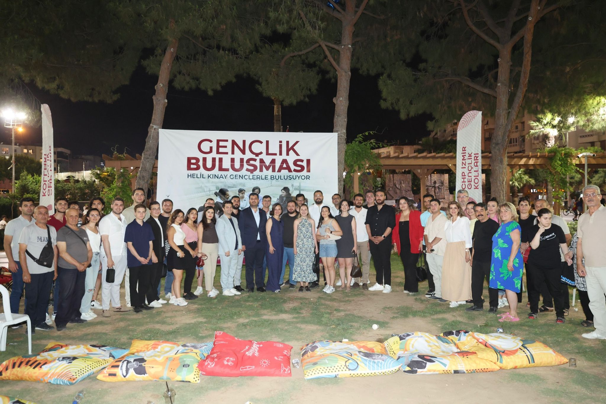 Karabağlar Belediye Başkanı Helil Kınay, CHP İzmir İl Gençlik Kolları