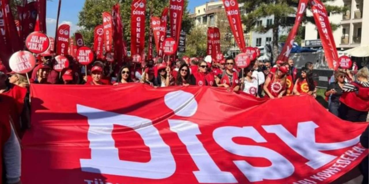 ‘Cumhurbaşkanına hakaret’ten yargılanan DİSK üyelerine tutuklama kararı verildi