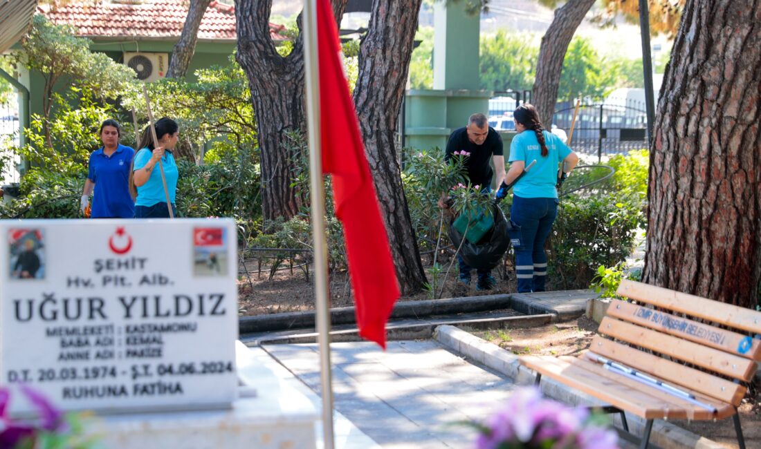 Konak Belediyesi, şehit yakınlarının bayramda daha huzurlu bir şekilde kabir