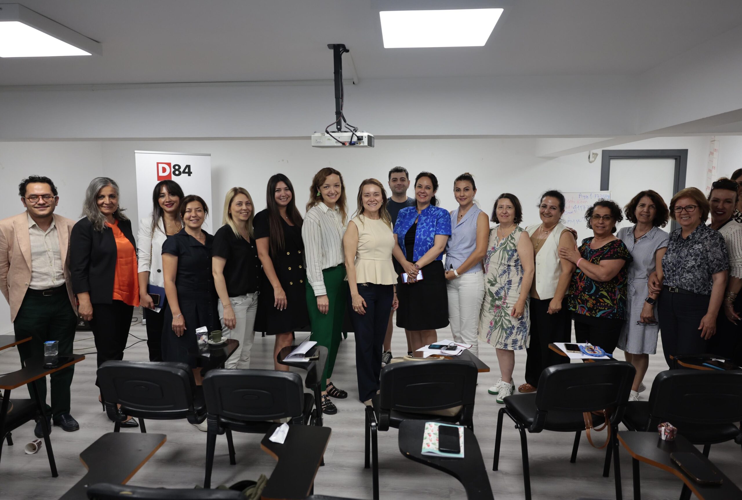 Konak Belediyesi, 1984 Derneği tarafından düzenlenen Kadın Siyasetçileri Güçlendirme Programı’na