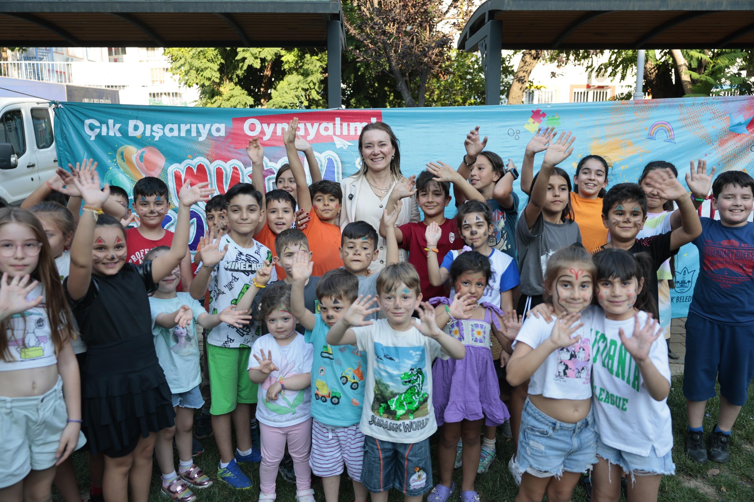 Konak Belediyesi’nin semt merkezlerinde düzenlediği Çocuk Yaz Programı, okulların kapanmasının