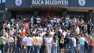 Buca Belediyesi'nde alacakları sebebiyle iş bırakma eyleminde bulunan işçilerle ilgili