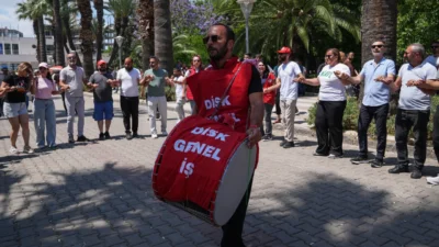 DİSK Genel-İş ve İzmir Büyükşehir Belediyesi arasında varılan anlaşmayla grevdeki