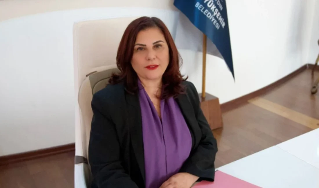 Çerçioğlu için kritik iddia: Altı metrekarede vakit geçiremem demiş! Aydın Büyükşehir Belediye Başkanı Özlem Çerçioğlu’nun bugün AKP’ye katılacağı iddiaları