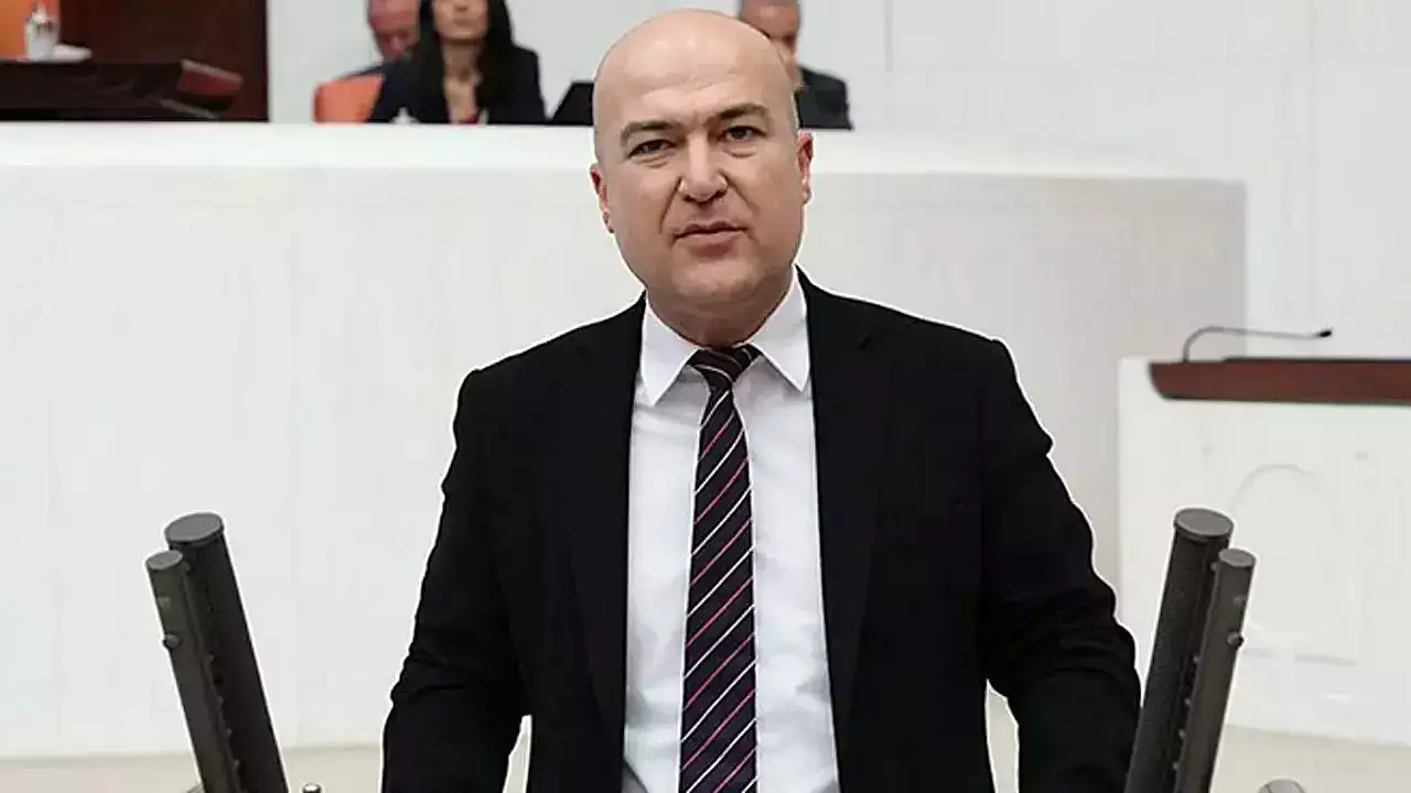 CHP’li Murat Bakan, istihbarat amaçlı sızma riski taşıyan sığınmacıların Türkiye’ye yerleştiğini