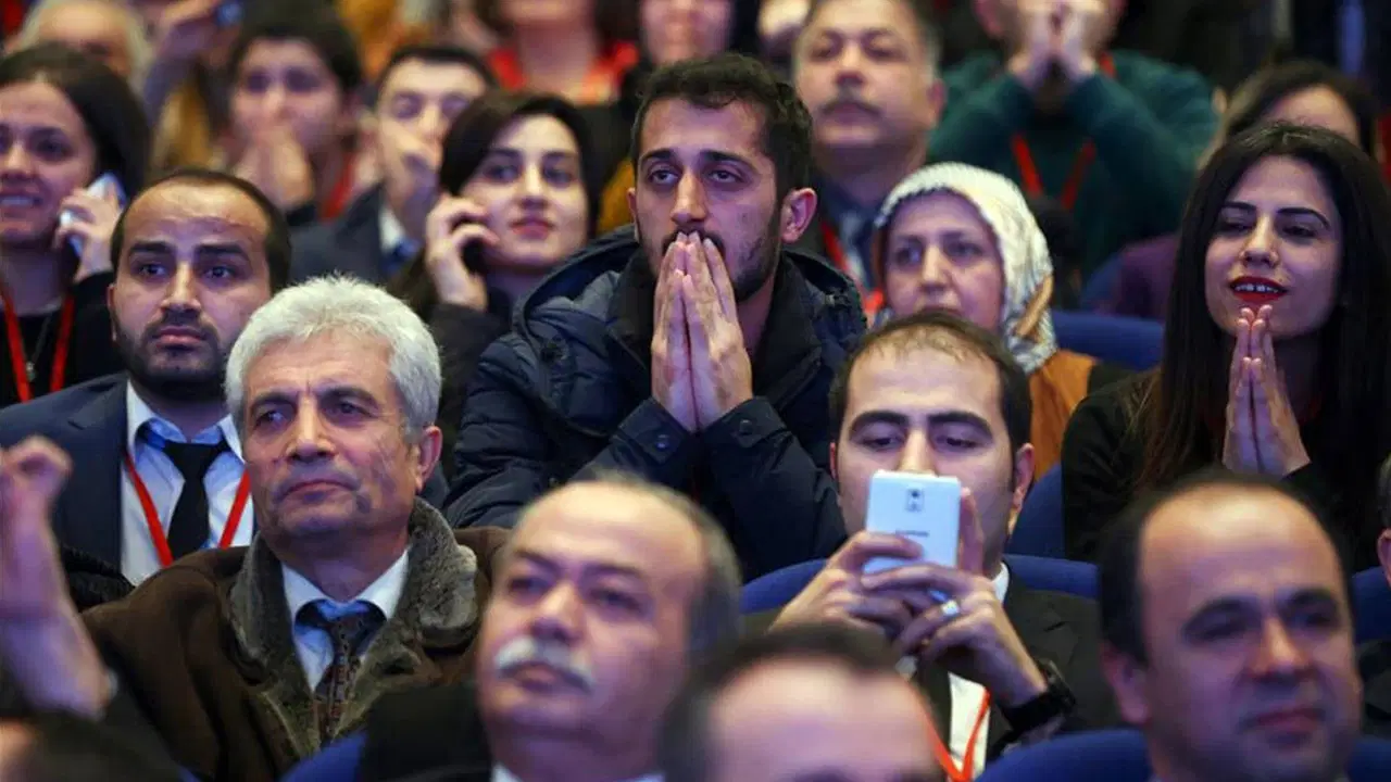 Millî Eğitim Bakanlığı, 15 bin sözleşmeli öğretmen alımı için sözlü