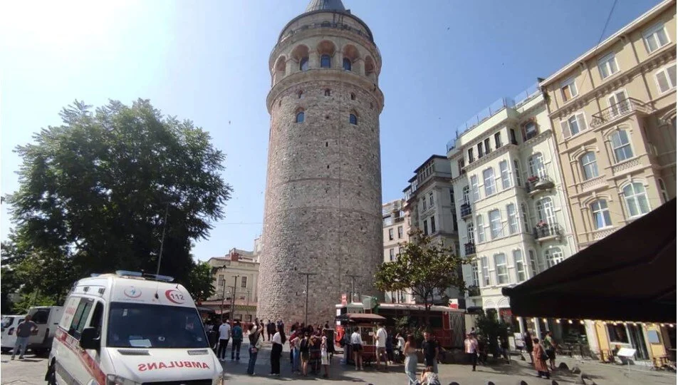 İstanbul Beyoğlu’ndaki Galata Kulesi’nden düşen 22 yaşındaki Naci G. olay