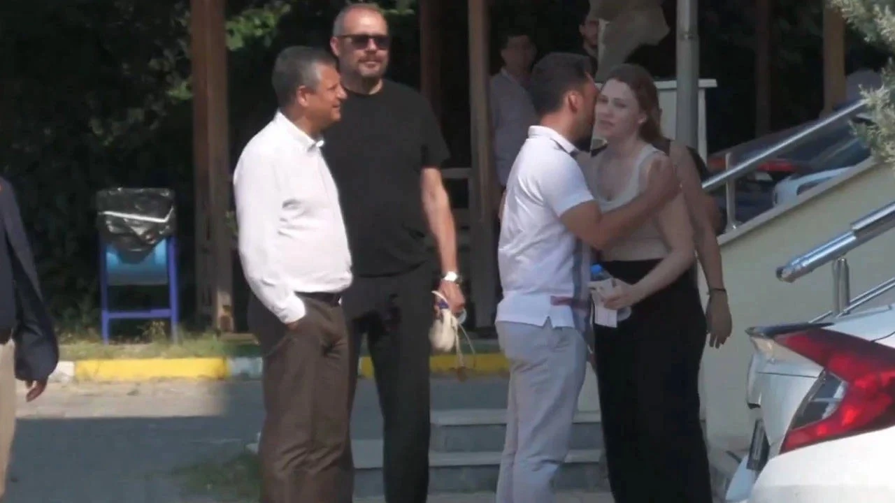 CHP Lideri Özgür Özel, babası geçtiğimiz günlerde vefat eden Nehir