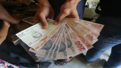 Çalışma ve Sosyal Güvenlik Bakanı Vedat Işıkhan, 600 bin kamu