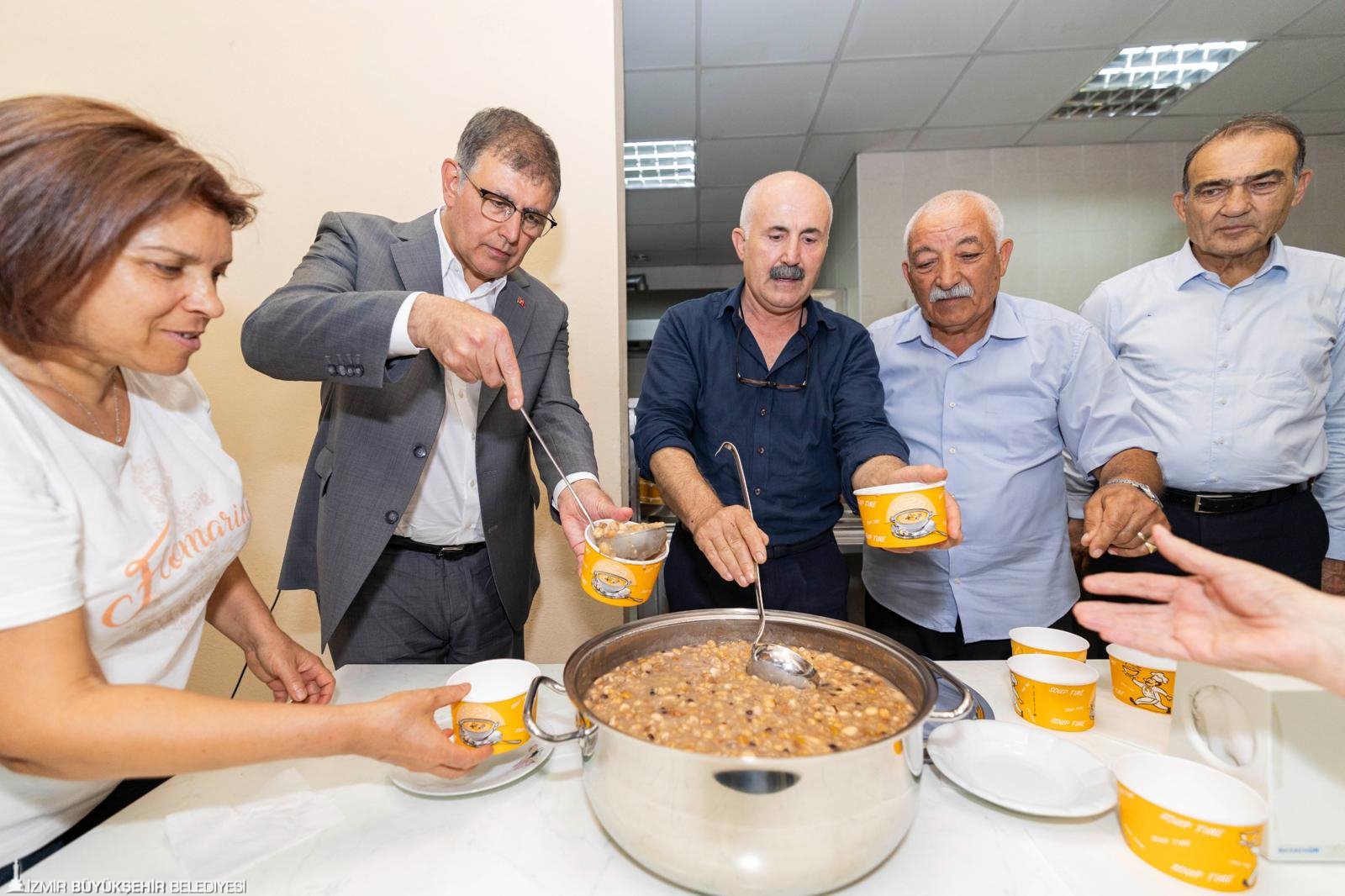 İzmir Büyükşehir Belediye Başkanı Dr. Cemil Tugay, Zübeyde Hanım Alevi