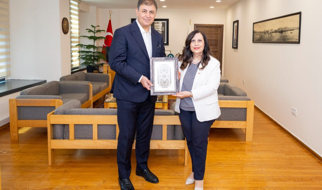 İzmir Büyükşehir Belediye Başkanı Dr. Cemil Tugay, görev süresi sona