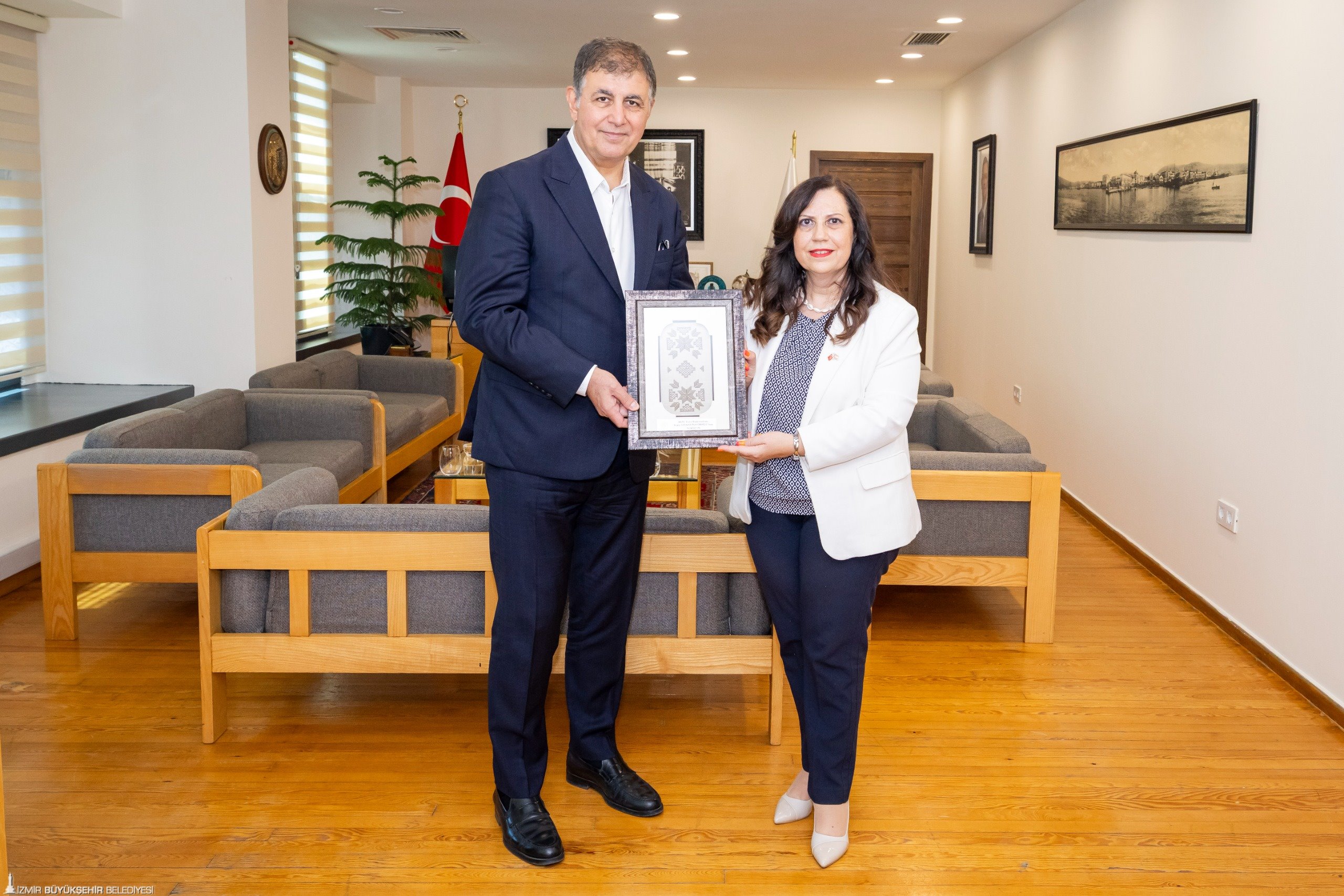 İzmir Büyükşehir Belediye Başkanı Dr. Cemil Tugay, görev süresi sona