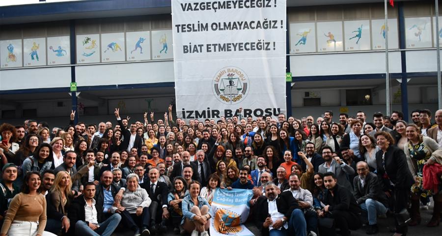 İzmir Barosu, İzmir Büyükşehir Belediyesi'ne yönelik operasyonda eski Belediye Başkanı
