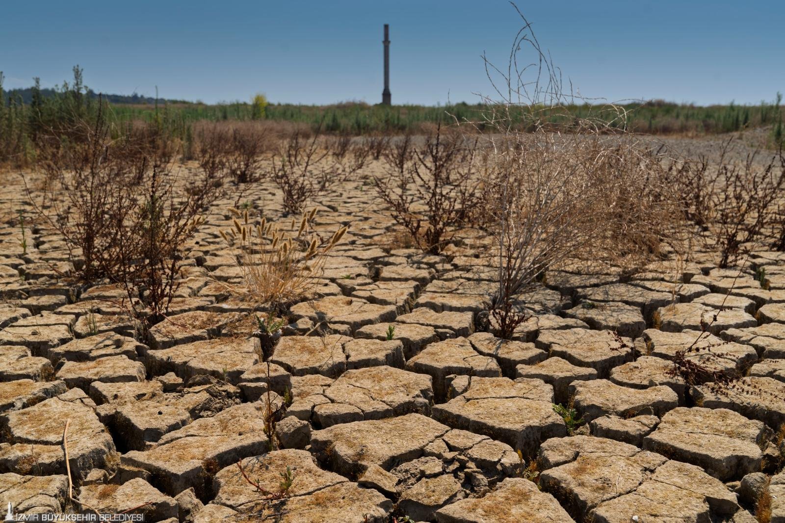 İzmir, son yılların en kurak yaz mevsimini yaşarken kentin içme