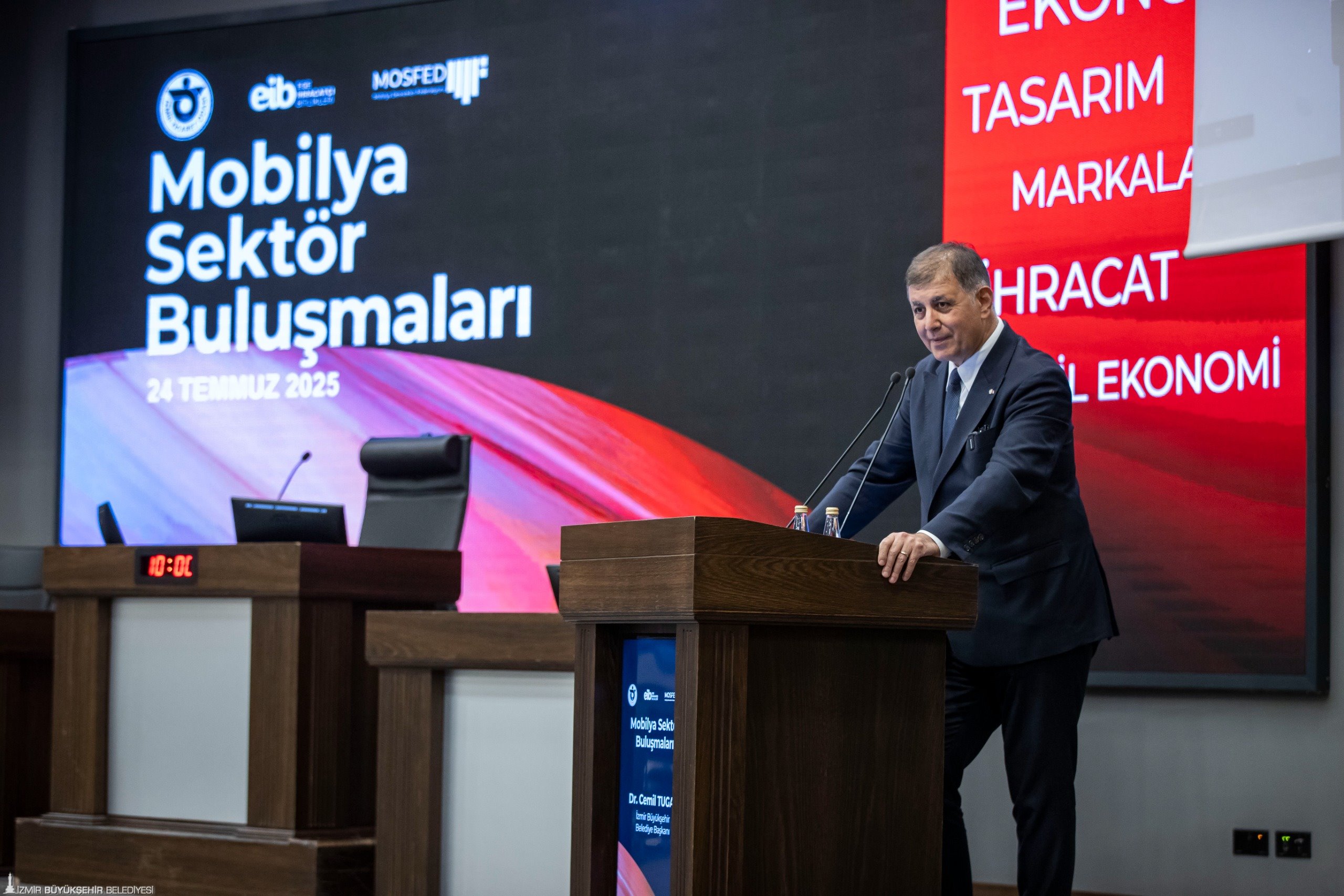 İzmir Büyükşehir Belediye Başkanı Dr. Cemil Tugay, “Mobilya Sektör Buluşmaları”na