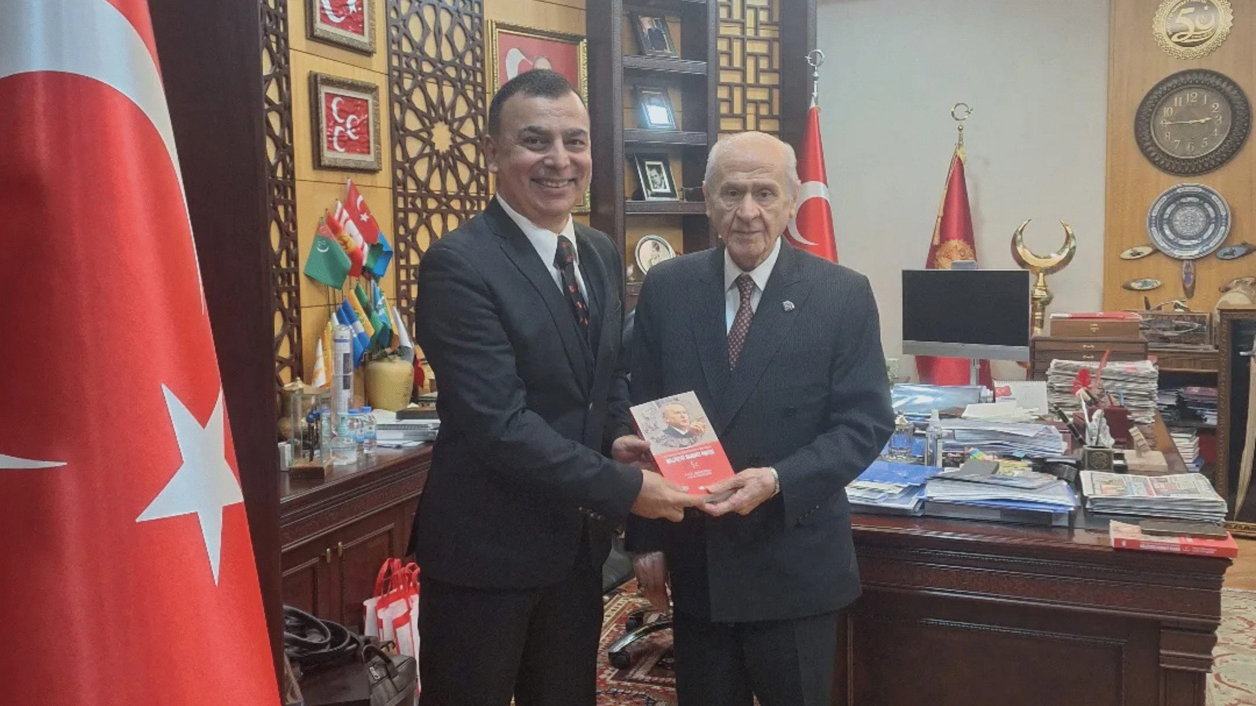 Ege Üniversitesi İletişim Fakültesi Dekanı Prof. Dr. Bilgehan Gültekin ve