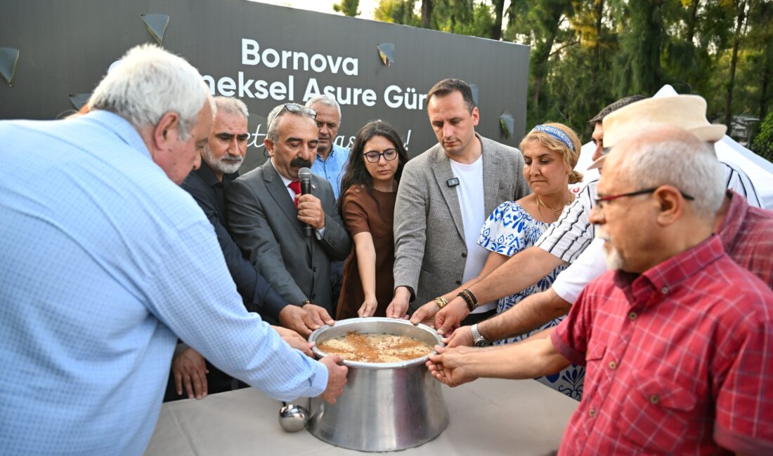 Bornova’da aşure kazanı barış, kardeşlik ve adalet için kaynadı Bornova Belediyesi’nin Alevi Güçbirliği Platformu ile birlikte düzenlediği büyük aşure