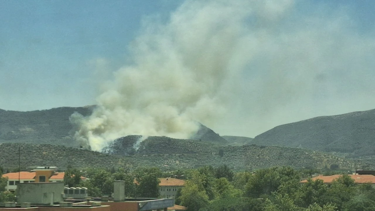Çeşme ve Ödemiş’te devam eden orman yangınlarının ardından bu kez