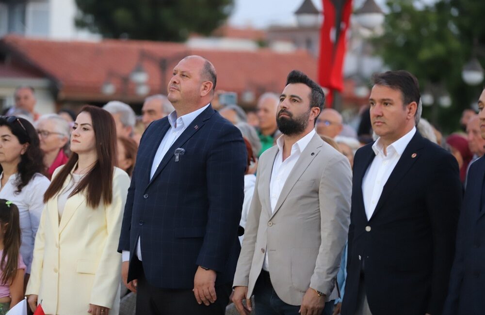 Menderes Belediyesi’nde Başkan Yardımcısı Rüzgar Sönmez’e yönelik sosyal medyada ortaya