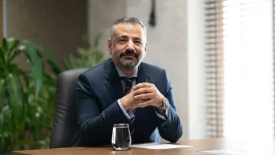 Eski CHP İzmir İl Başkanı Şenol Aslanoğlu, İzmir’de medya temsilcileriyle