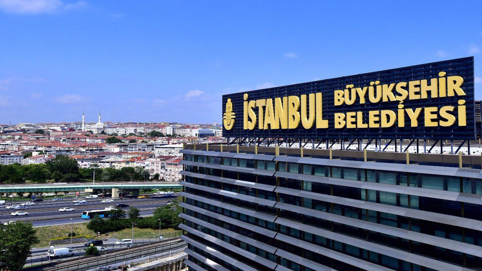 İBB'ye "yolsuzluk" suçlamasıyla başlatılan soruşturma kapsamında 10 kişi daha gözaltına