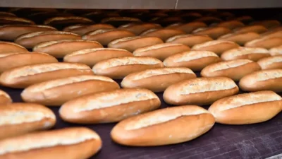İzmir’de 200 gram ekmek, 1 Ağustos’tan itibaren 15 TL’ye satılacak.