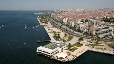 Karşıyaka Kent Konseyi’nin 2025 Ekonomisi Raporu’na göre ilçede nüfus artışı