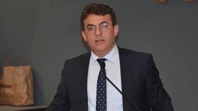 İzmir Büyükşehir Belediyesi’ne yönelik yürütülen kooperatif soruşturması kapsamında, aralarında eski