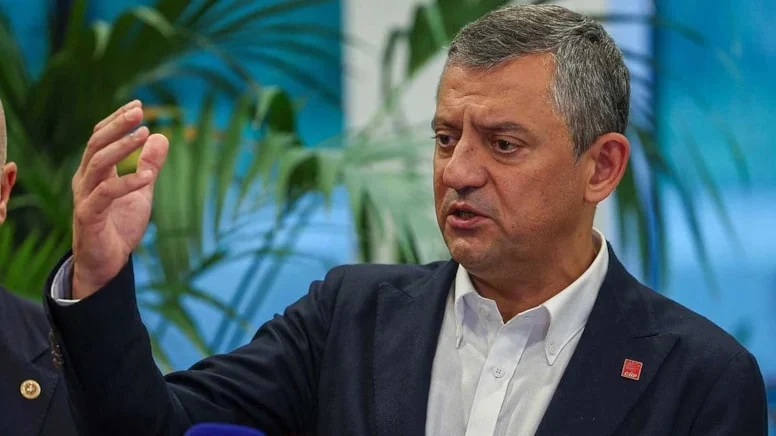 CHP Genel Başkanı Özgür Özel, Şehzadeler Belediyesi seçiminde CHP içinden