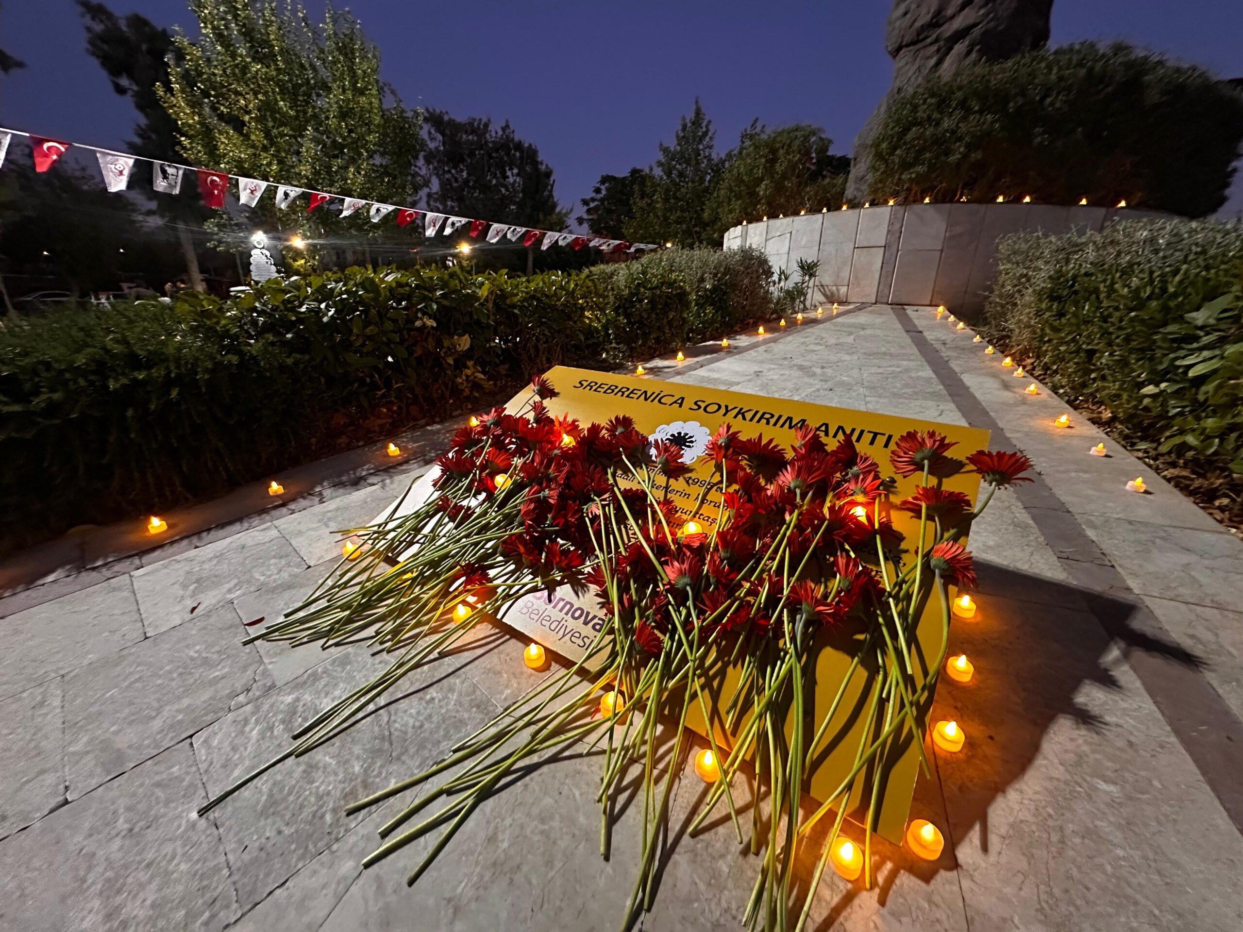 Bosna Hersek’in Srebrenica kentinde 1995 yılında katledilen 8 bin 372